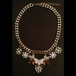 Statement necklace